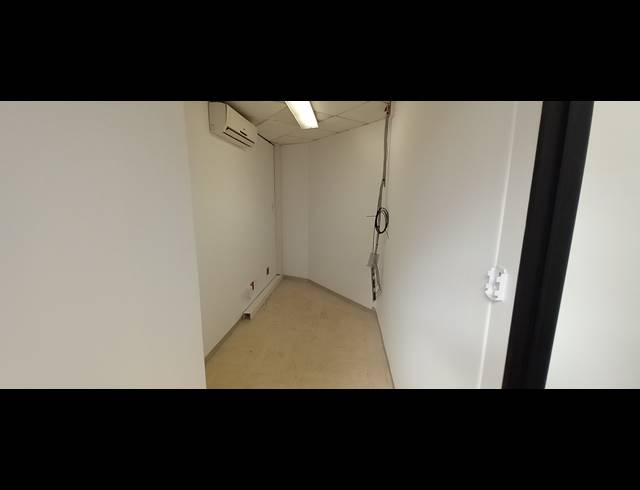 366M² OFFICE TO LET IN WOODMEAD